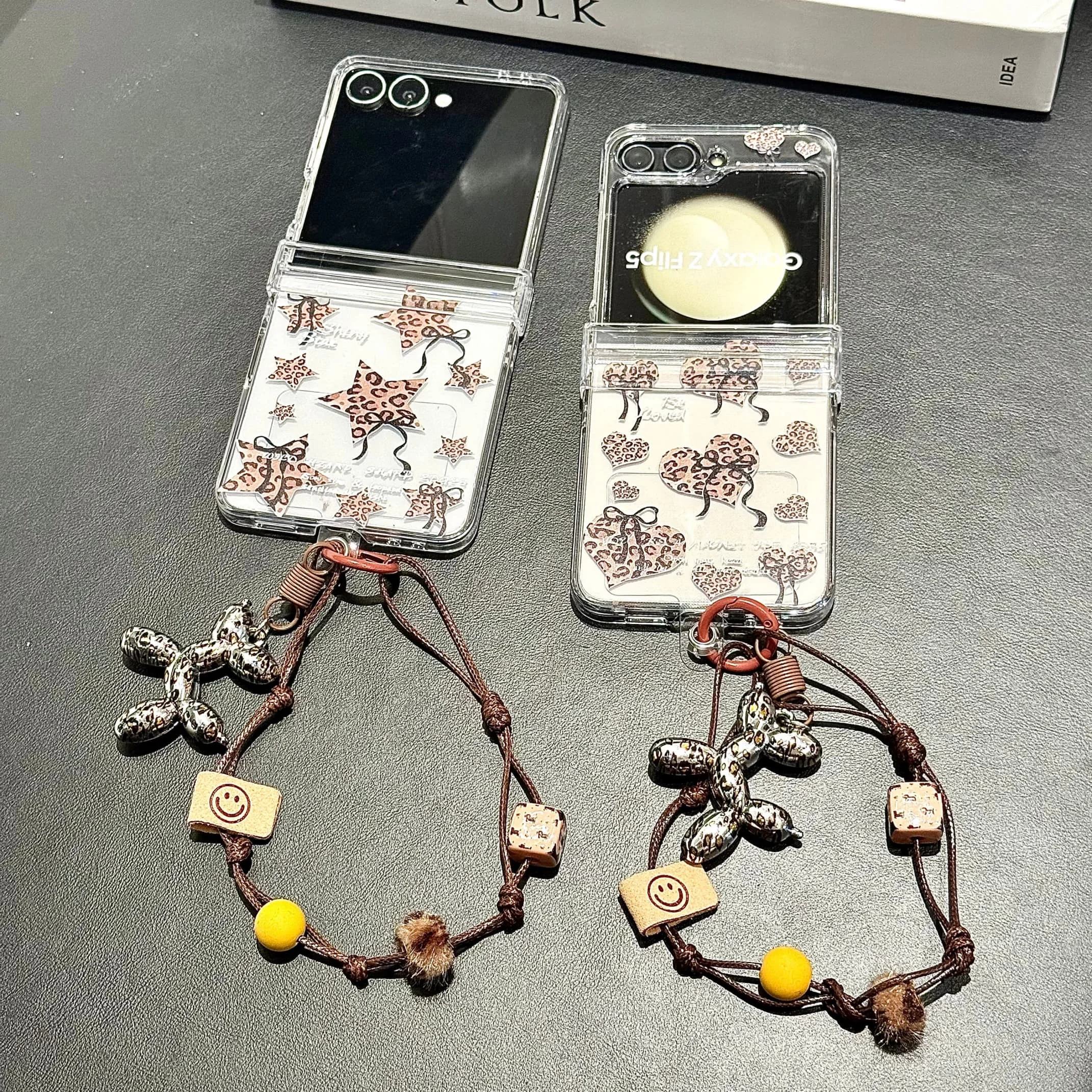 

Back Cover For Samsung Galaxy Z Flip 7 6 5 4 Flip Case Leopard Star Love Wristband Bracelet Chain Hard Pc Shockproof Phone Case