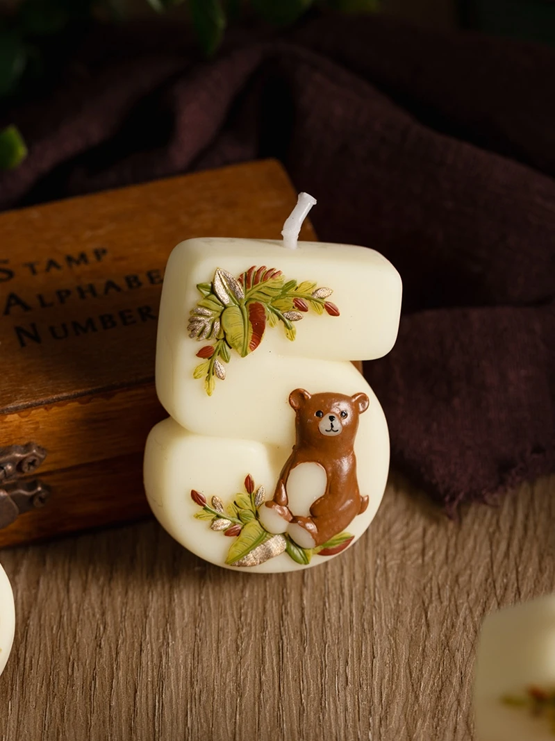 Small number candles for birthdays