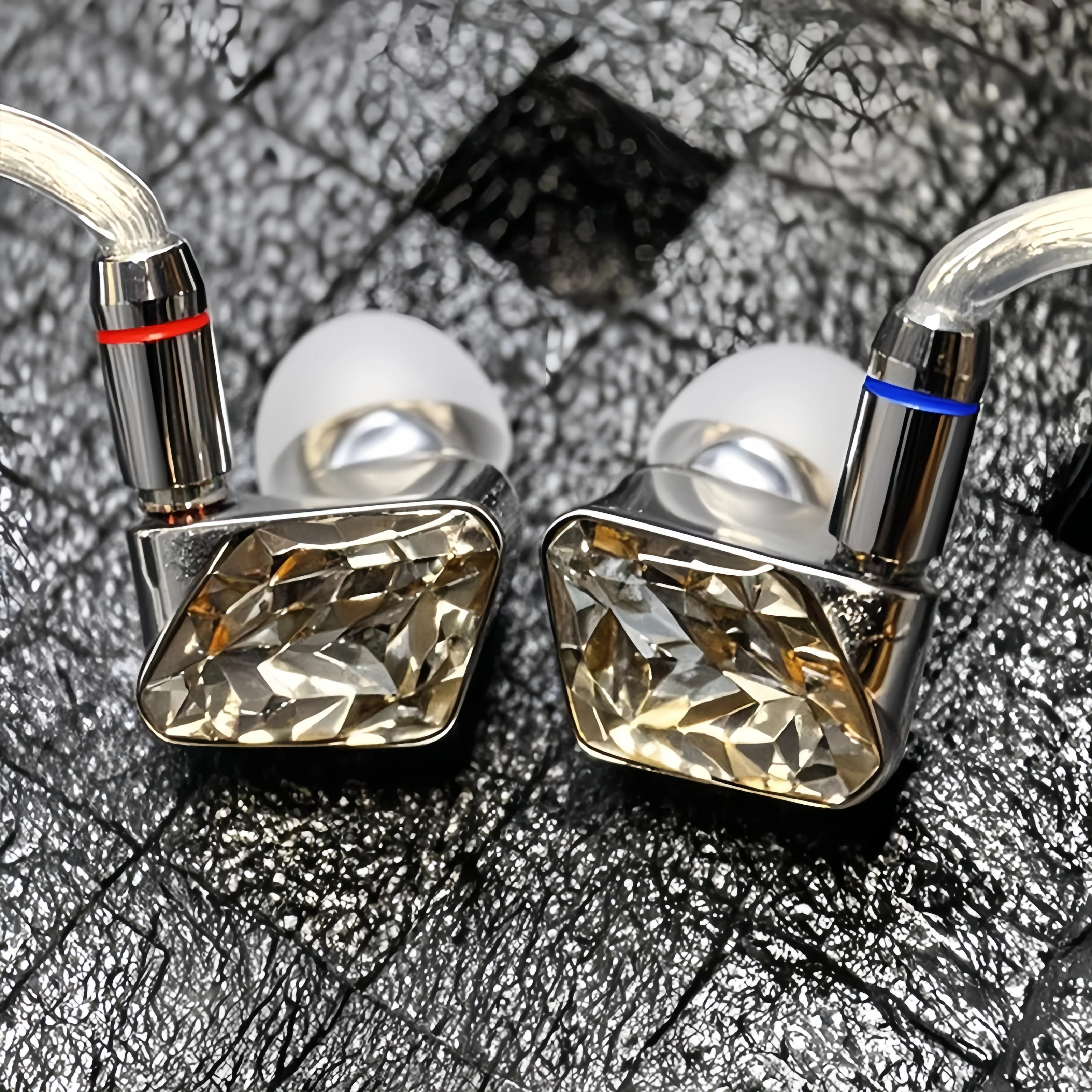 Słuchawki Qveer Rhapsody Carbon Crystal Nano Ultra Flagship Dynamic Popular Vocal Hifi Music Monitor Studio Audiophiles Bass