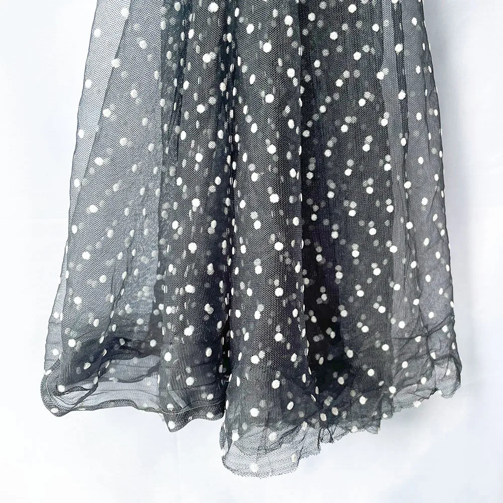 Variant: black
