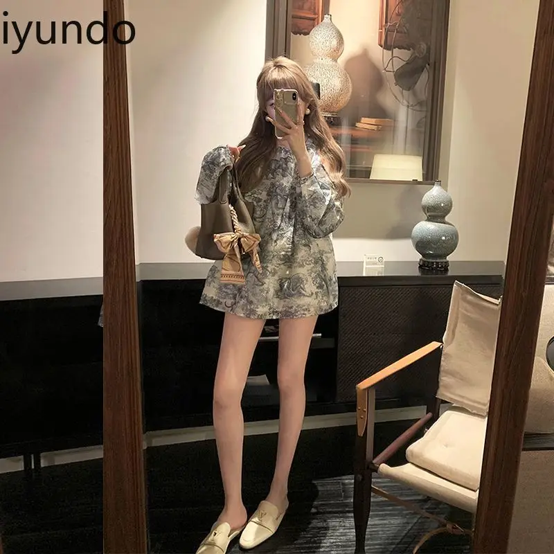 Blouse met vintage inktwasprint Losvallende off-shoulder zomertop met artistiek ontwerp Elegant veelzijdig zoet en pittig flair