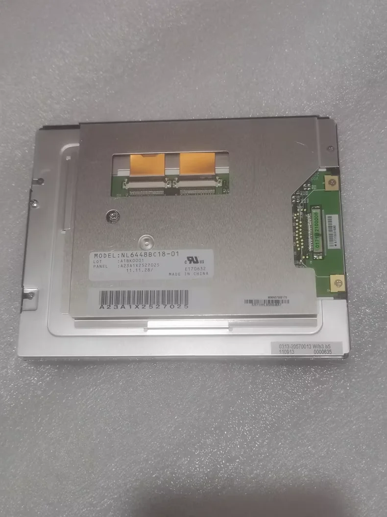 

5,7-дюймовый жидкокристаллический дисплей NL6448BC18-01