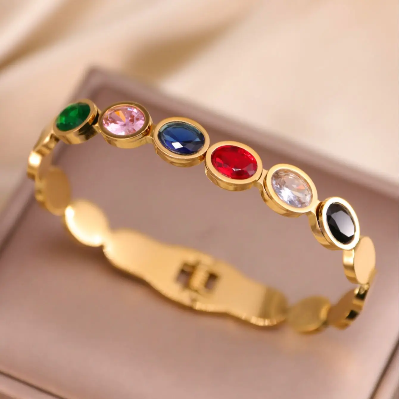 

Colorful gems Luxury fashion stainless steel women's bracelet banquet accessories