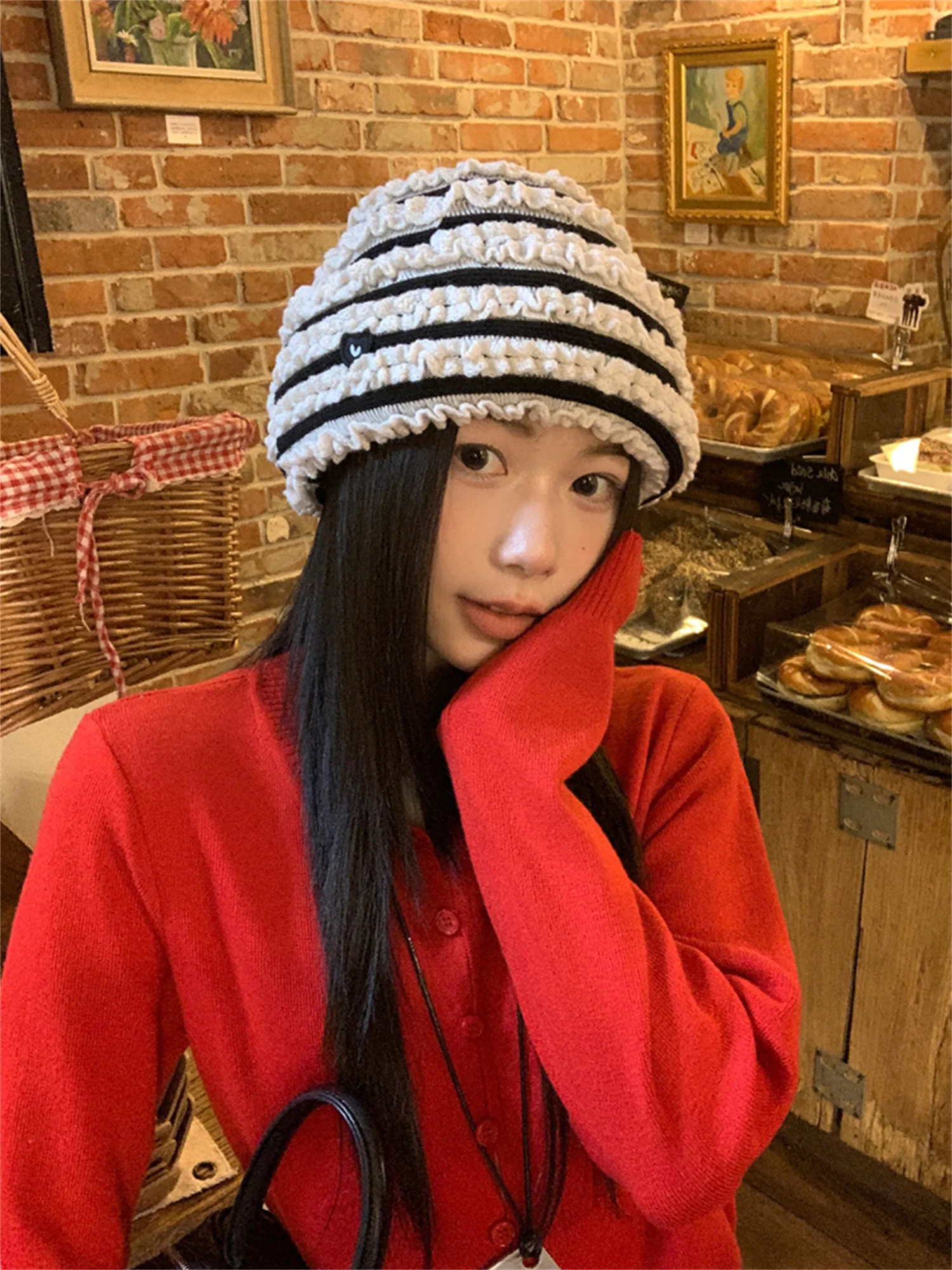 Bla White Striped Knitted Hat Women's Autumn Winter Small Face Flattering Versatile Foldable Floral Lace Hat Casual Sle