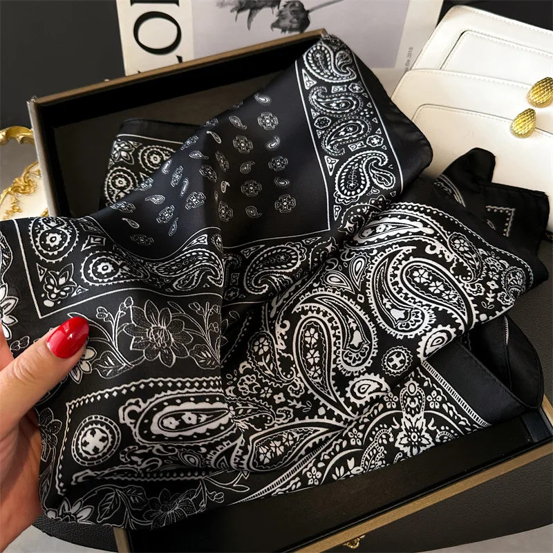 Luxury Paisley Print Women\'s Satin Square Scarf Ladies Imitation Silk Scarf Breathable Windproof Fashion Accessory