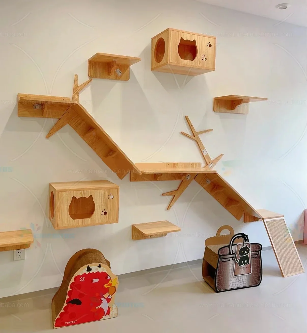 

Chiquitos Pine Cat Wall Frame For Climbing-Set Furniture-Shelves And Perches-House-Sisal Post Ladder-Steps Travel Platform