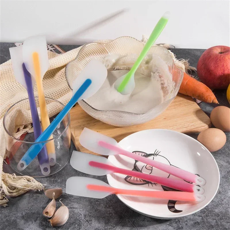 Non-stick Mat Kitchen Utensils Baking Tools Pastry Scraper Sander Non-stick Heat Resistant Pastry Tools Translucent Baking Stick