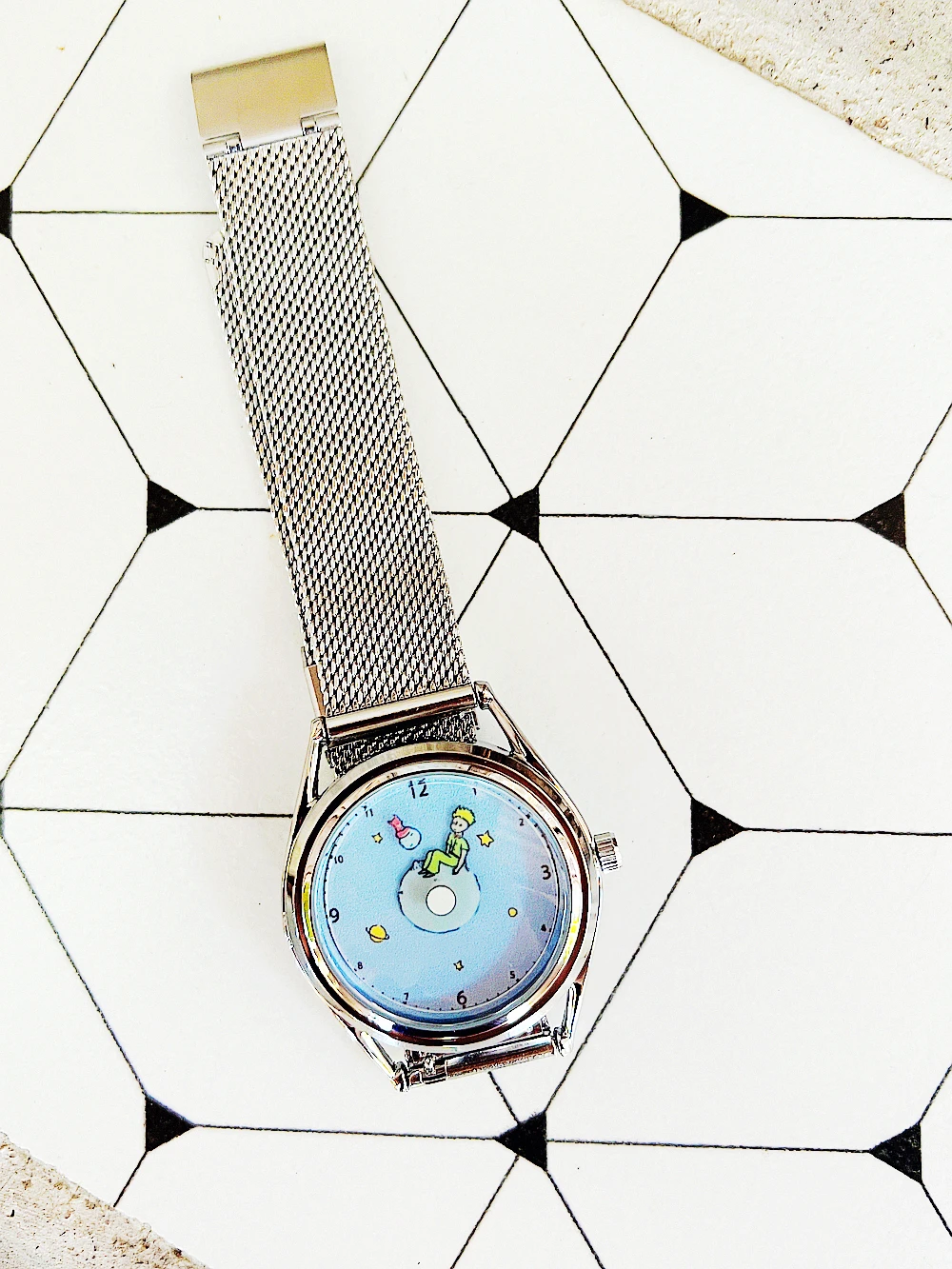 

2025 New Creative Designer Watch for Women Luxury Digital Dial Quartz Watch Unisex Milanese Strap Water-Resistant Watch