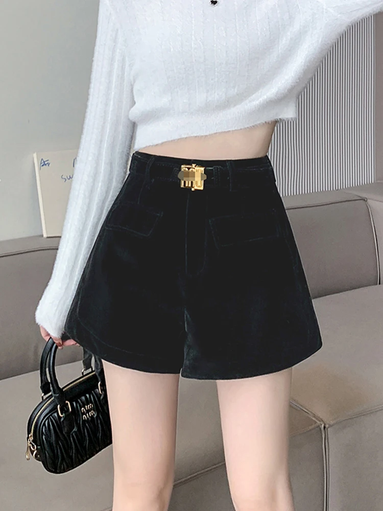 Black gold velvet wide leg pants women in autumn and winter slimming and high waisted A-line casual commuting shorts