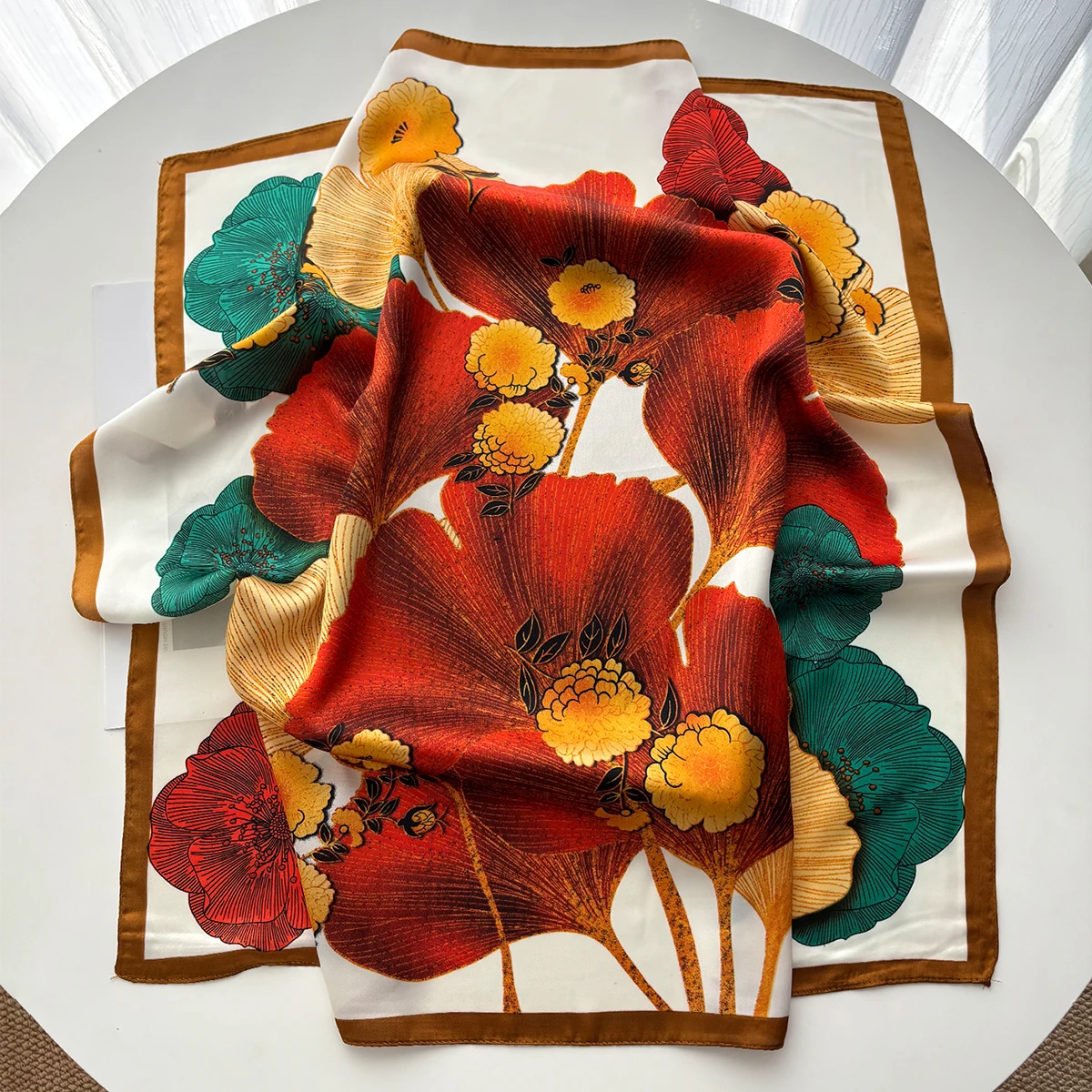 

Fashion Square Silk Scarf Women Hairband Oil Printed Small Satin Shawls Foulard Neckerchief Female Headbands Bandana