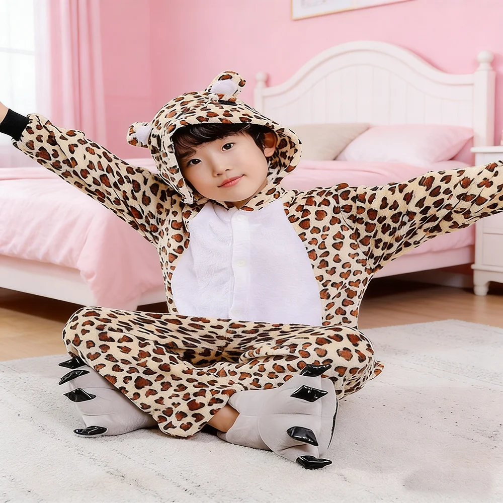 

Kigurumi Boys Girls Bear Pajamas Children Cosplay Halloween Winter Kids Onesie Pijamas Flannel Hooded Jumpsuit for Party Clothes