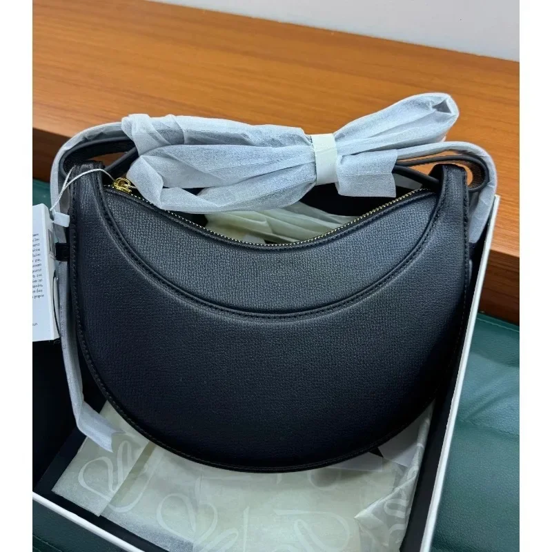 

Nuevo bolsode hombro de estilo français con forma de media luna, bolso de sillín de alta gama, diseño de uzado de un solo hombro