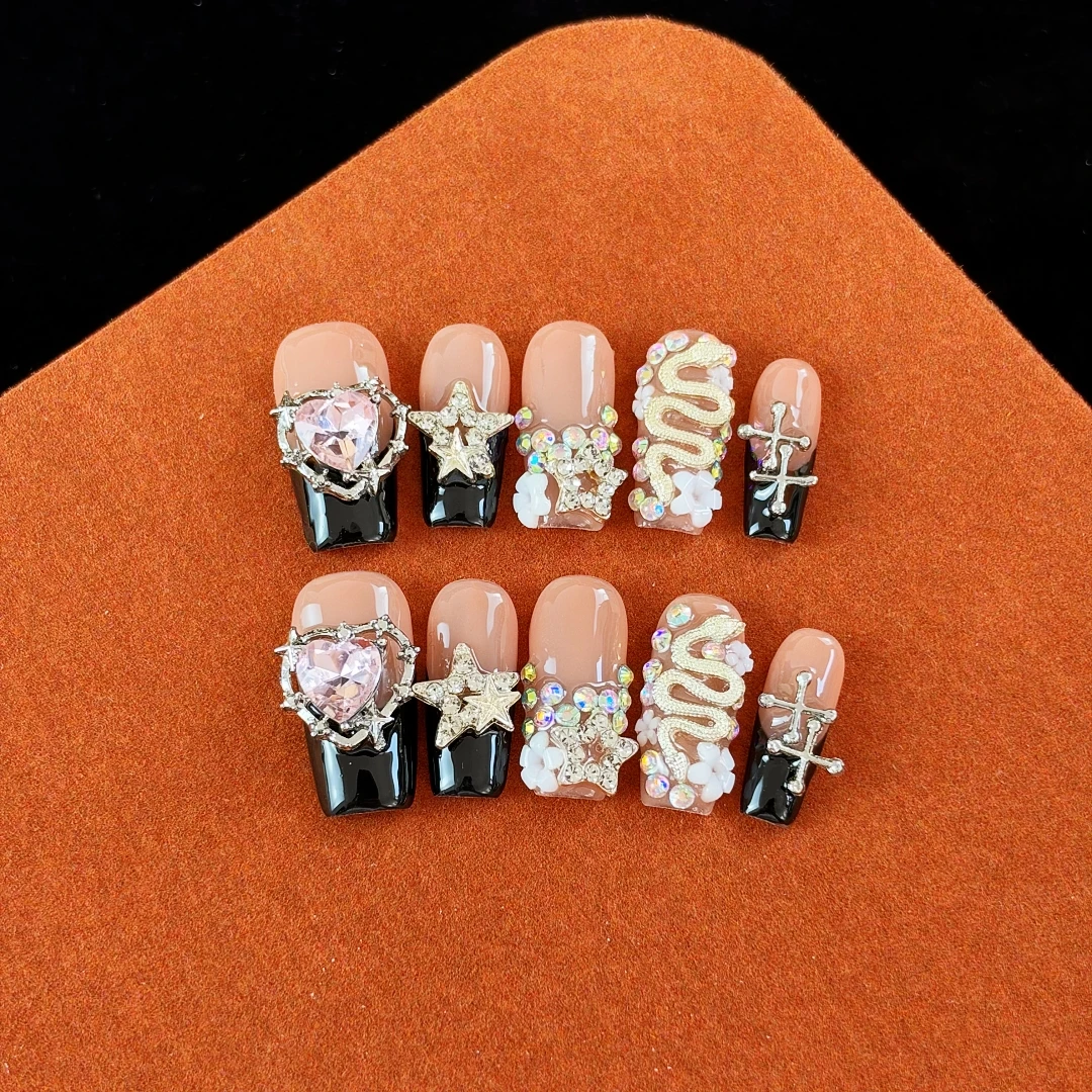 10pcs High-end Heavy industry design style, hand-painted hearts, stars, and flashing gemstones handmade fake nails