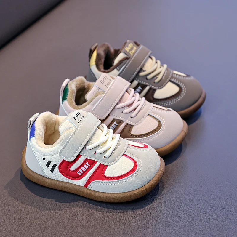 

2025 Winter New Fashionable Sports Shoes White Anti slip and Velvet Casual Shoes for Boys and Girls Outdoor Comfort