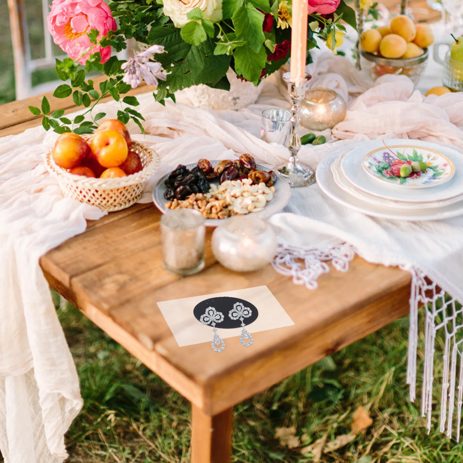 

100Pcs Round Cardboard Earring Display Cards Empty Tags for Jewelry Showing Organizing Portable Lightweight Storage Friendly