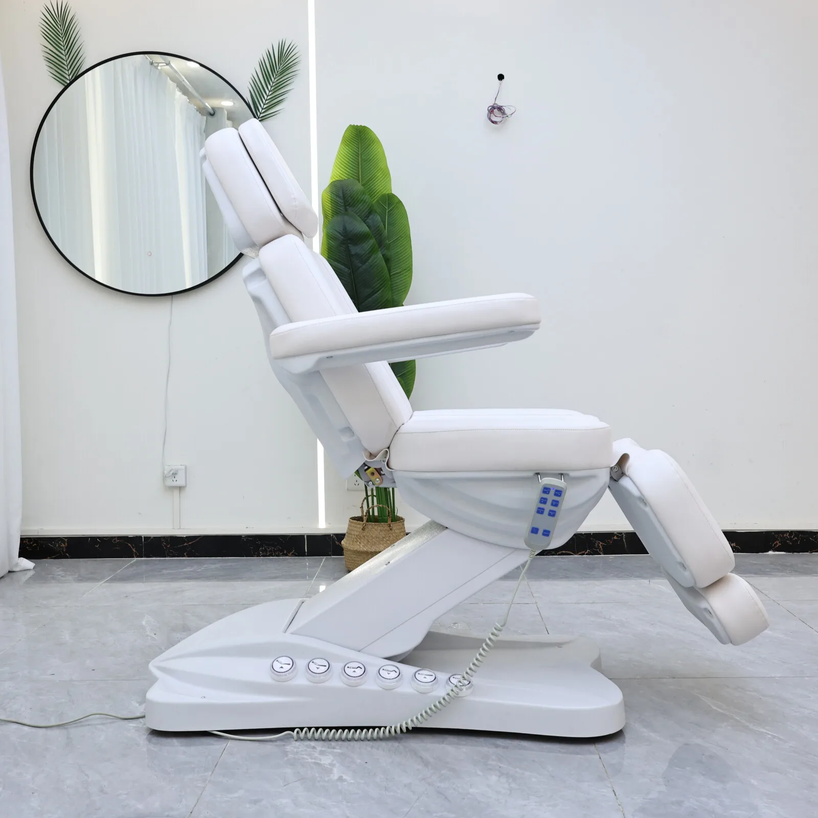 Electric Beauty Bed White Facial Massage Chair Adjustable Reclining Esthetician Lash Tattoo Spa Chair with Armrests for Salon