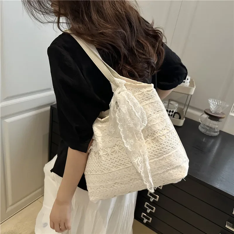 

Lace Hollow Women's Beach Shoulder Bags Casual Travel Female Large Capacity Tote Bag Sweet Ladies Vacation Handbags with Ribbon