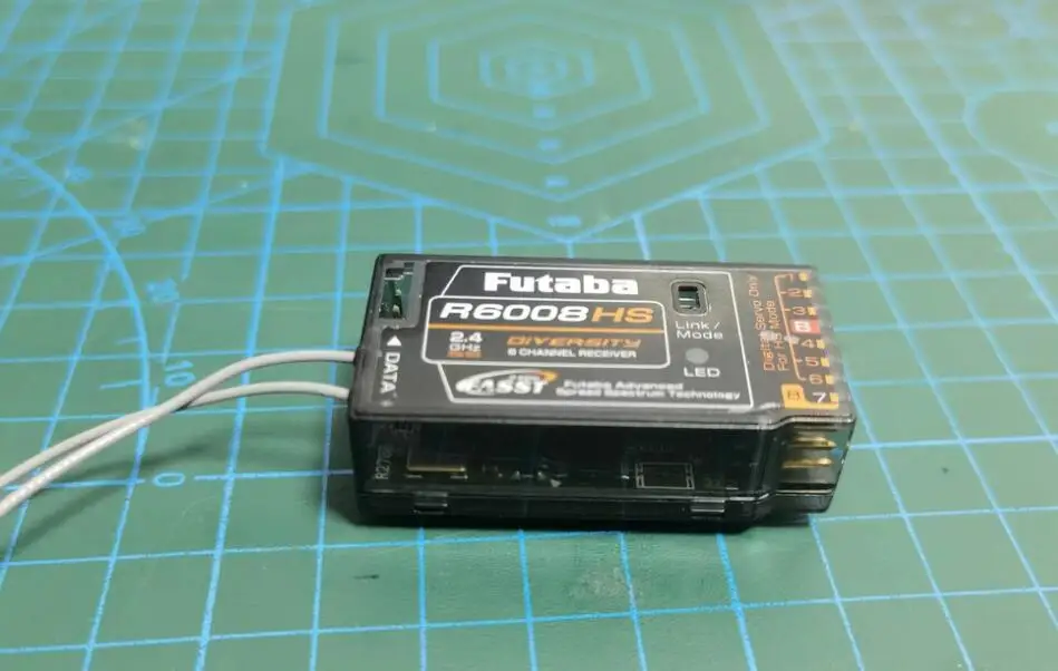 90% NEW Futaba R6008HS 2.4GHZ FASST 8 Channel Receiver for R6208SB 2.4G lightning-quick response