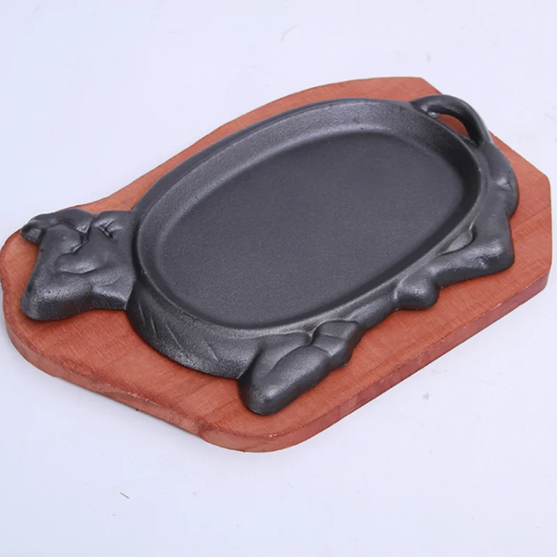 Hot Sale Cast Iron Steak Plate Sizzle Griddle W/ Wooden Base Steak Pan (Cow Shaped)