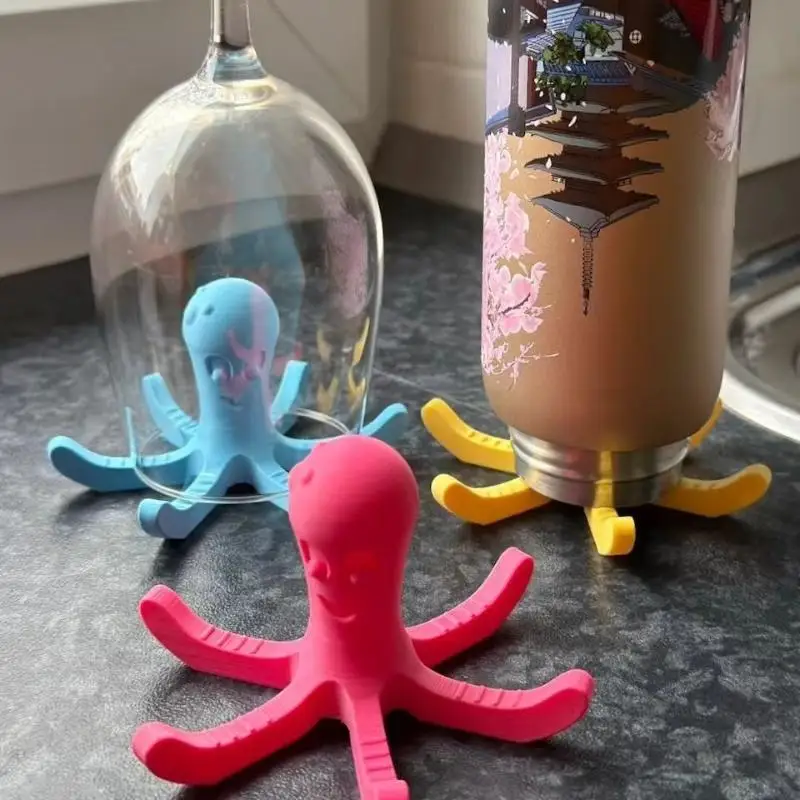 Effective 3D Octopus-shaped Single Unit Drying Rack for Rapid Water Bottle Drying; Fits Various Cups