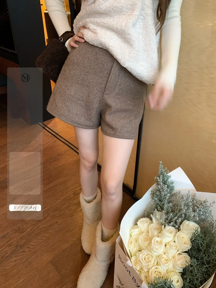 

YUYEEComely Women's Short Pants Wool Blend Casual Style Small Butt Lift Waist Belt Splicing Elegant Fashionable New Model