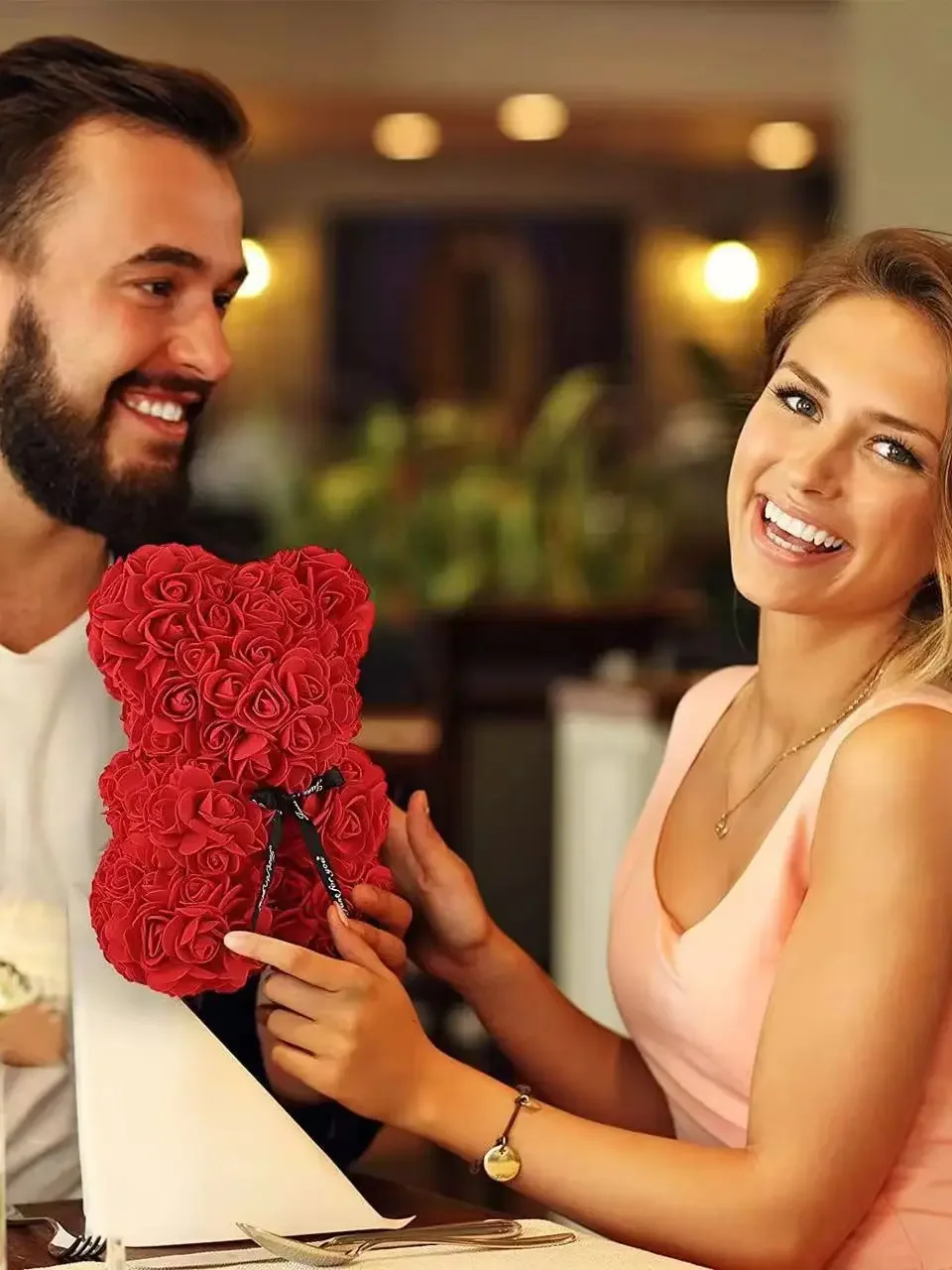 

Romantic Valentines Day Eternal Flower Rose Bear Rose Bear Hug Bear Wedding Flower Decoration Rosas