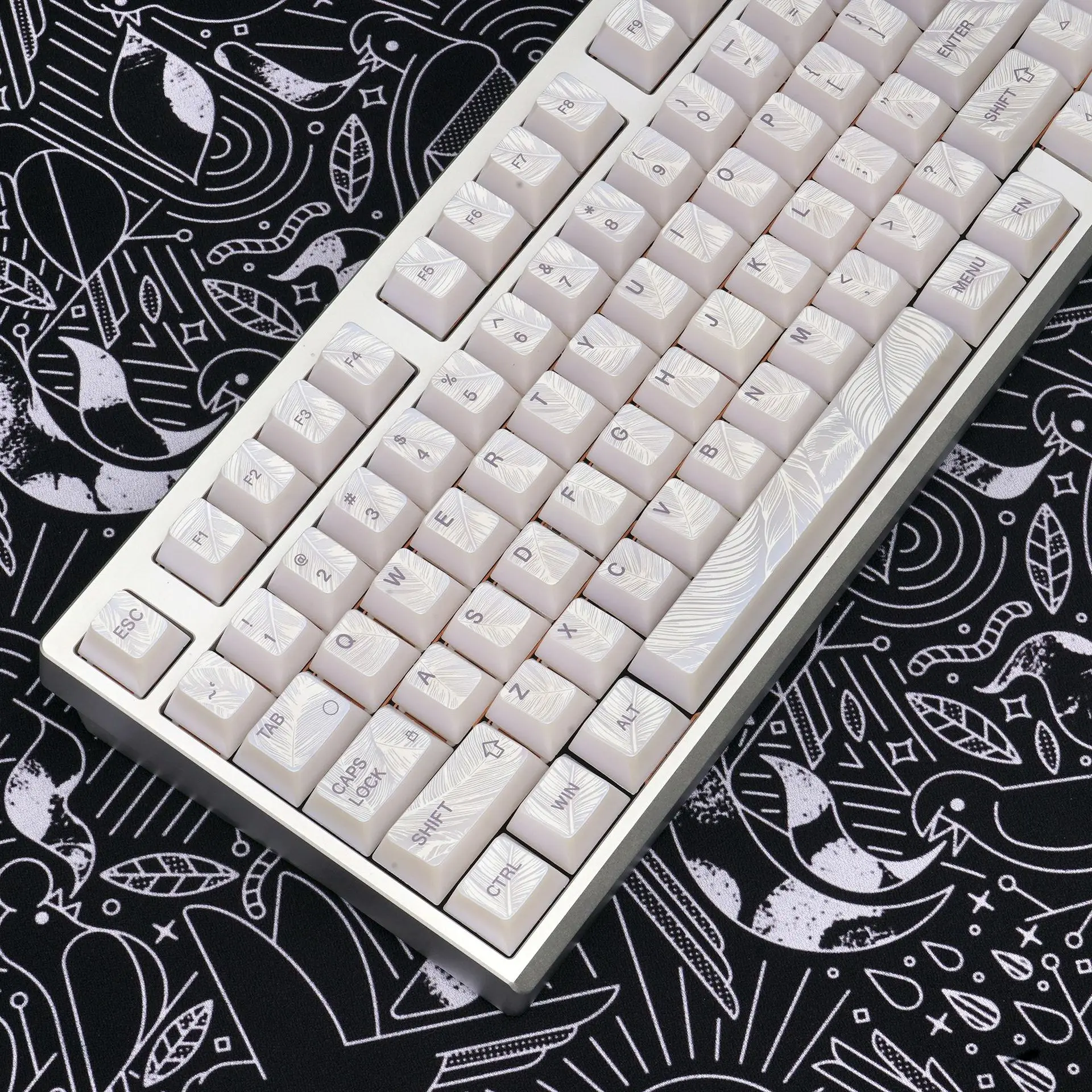 Feather textured keycaps 129-key small full set ABS fog-through double UV printed characters for mechanical keyboards