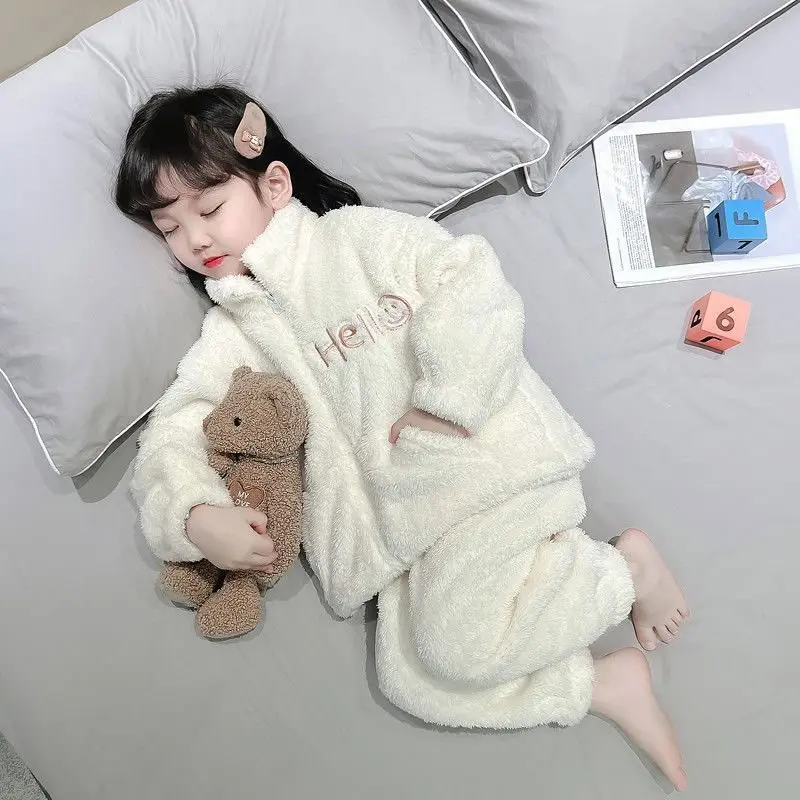 

Girls' Autumn and Winter Flannel Pajamas Infants and Young Children Thickened and Warm Home Clothes Suit Baby Coral Velvet