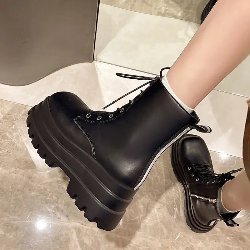 Botas de motocicleta com sola grossa feminina, sapatos plataforma, aumento de altura, botas, novo estilo, moda, outono, 2022