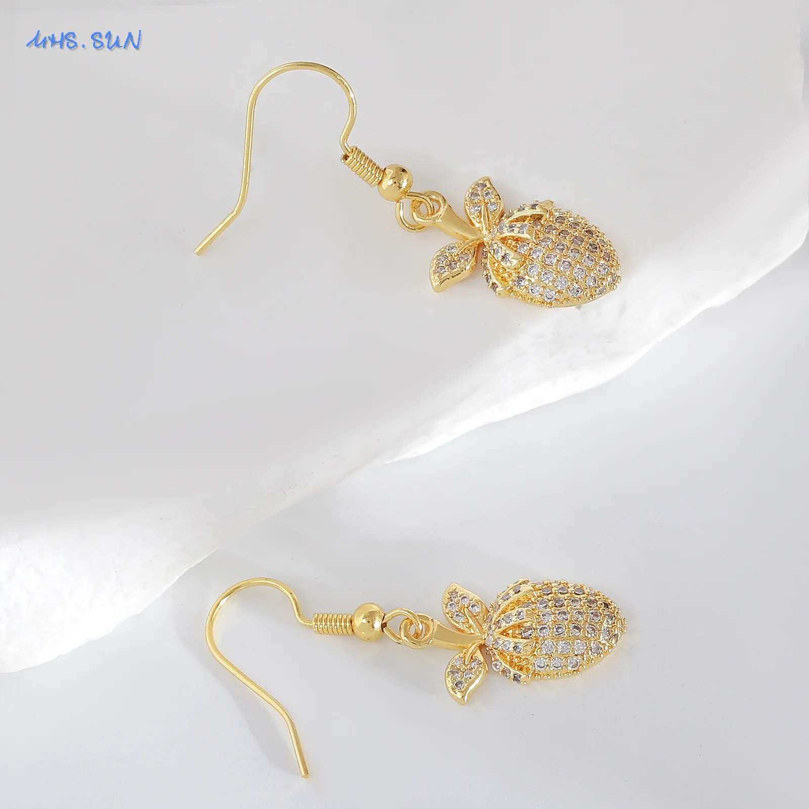 SUNSLL مكعب الزركون الفراولة إسقاط أقراط الفاكهة الكلاسيكية مطلية بالذهب أنيقة مجوهرات الحفلات هدايا 1 زوج للنساء الفتيات #6