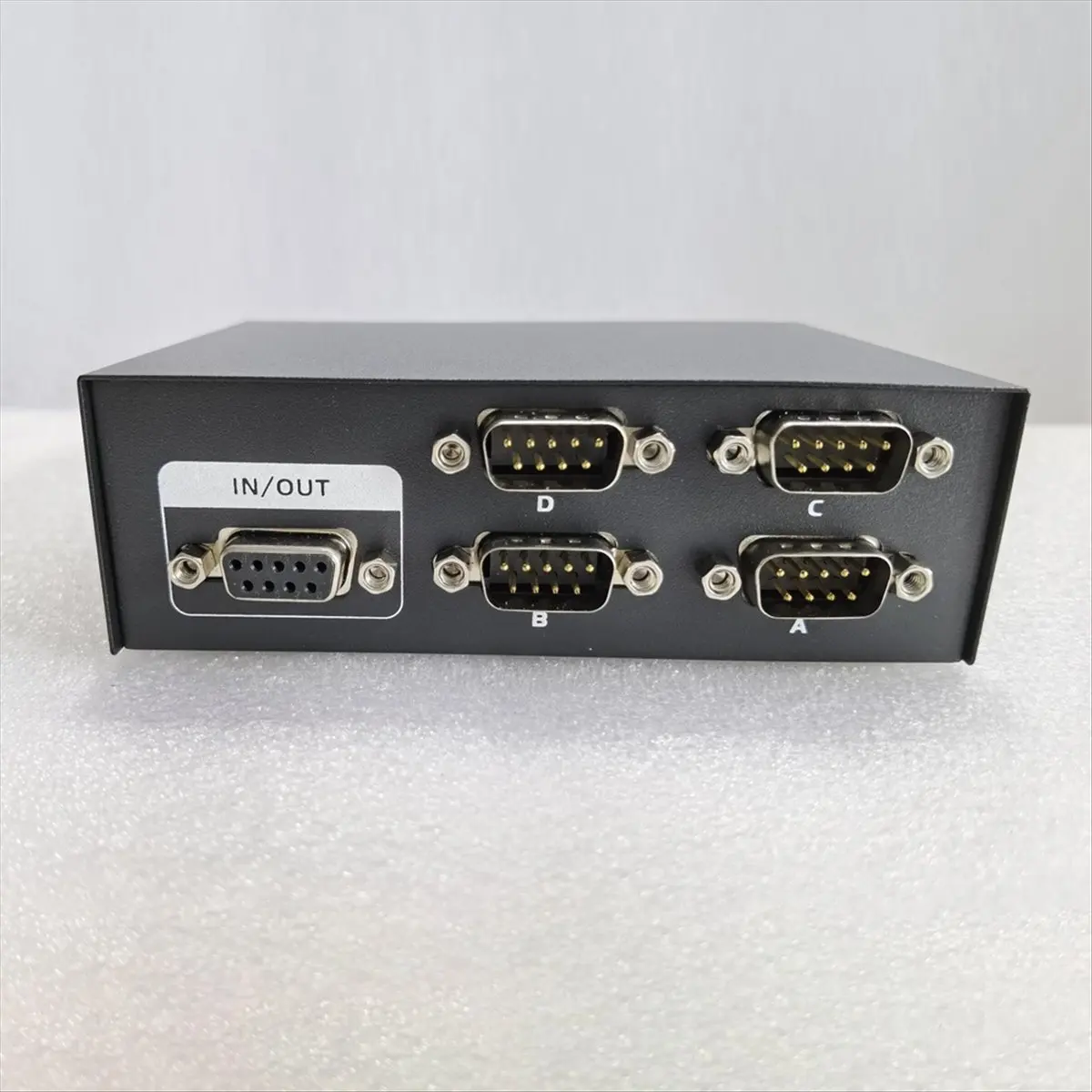 NEW DT85-Ports RS232 Switch DB9 Pin COM Port Sharer 4 in 1 Out Serial Port Sharing Device Button Switch