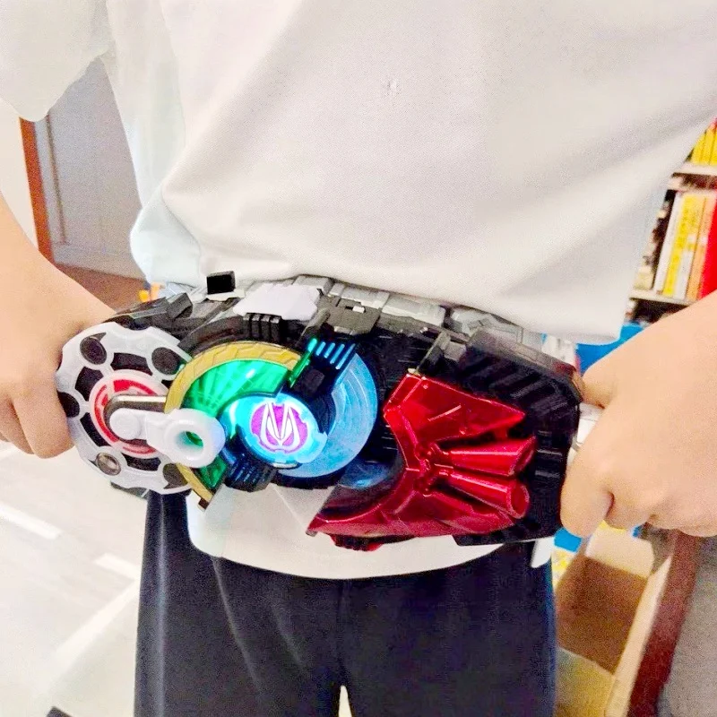 

Совершенно новый оригинальный пояс-трансформер Kamen Rider Geats Desire Driver Henshin с пряжкой Magnum Raise, игрушка для косплея для детей от 3 лет и старше.