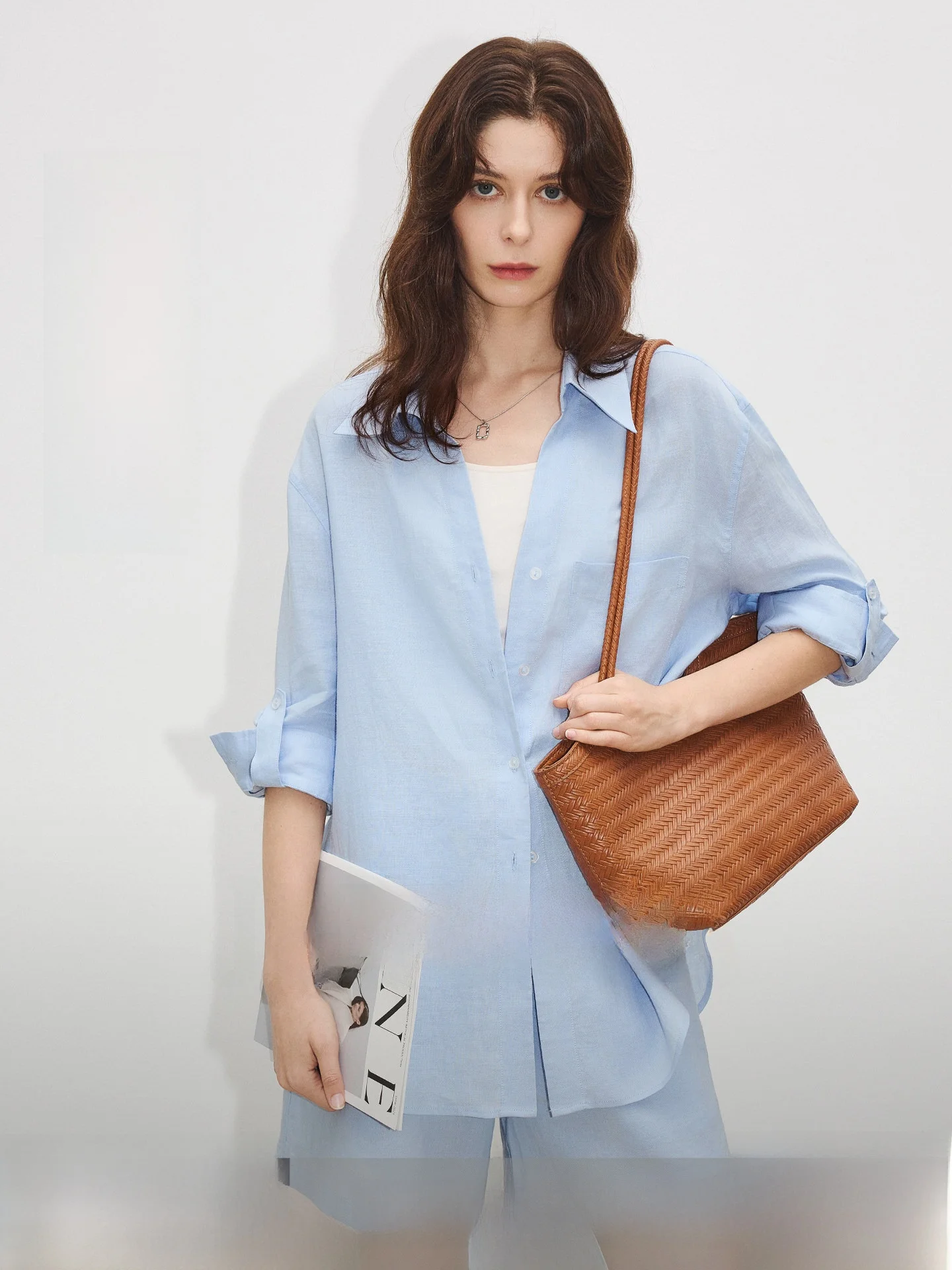 

Blue Cotton Linen Shirt Women Loose Long Sleeve V-Neck Comfortable Sun Protection Simple Style Breathable Spring Fashion Ladi...