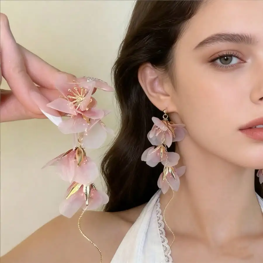 Summer Super Fairy Atmosphere Romantic Gradient Purple Petal Tassel Earrings High-End Temperament Earrings Female Fairy Temperam