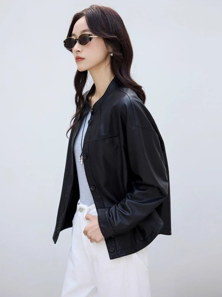 カジュアルショート丈本革ジャケット レディース 春秋 2025 新作 高級 シンプル スタンドカラー ソフト ブラック 本革シープスキンコート