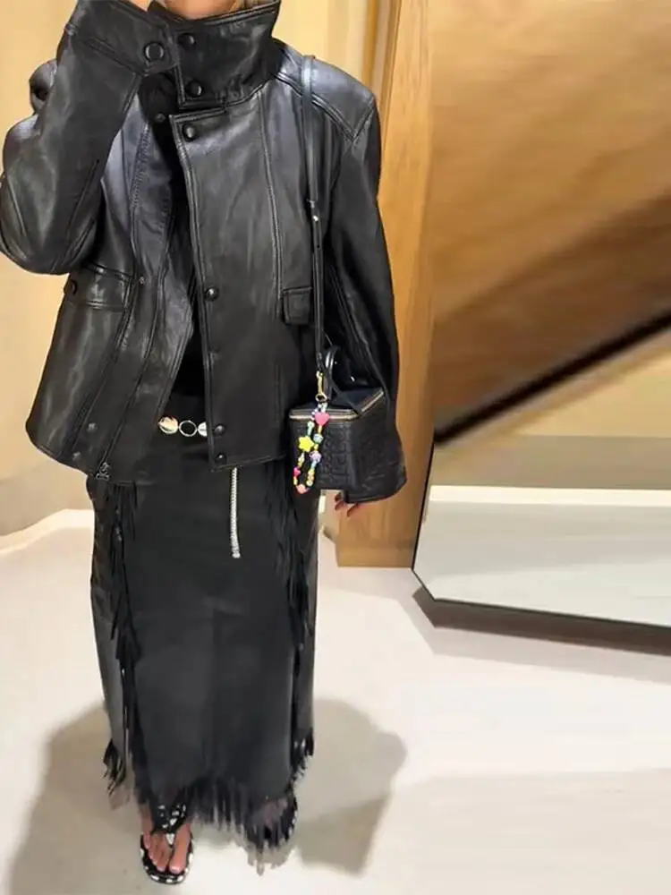 เสื้อแจ็คเก็ตหนังผู้หญิง คอตั้ง แขนยาว ติดกระดุมสองเม็ด สีพื้น แฟชั่นฤดูใบไม้ร่วง 2025 สไตล์ไฮสตรีท