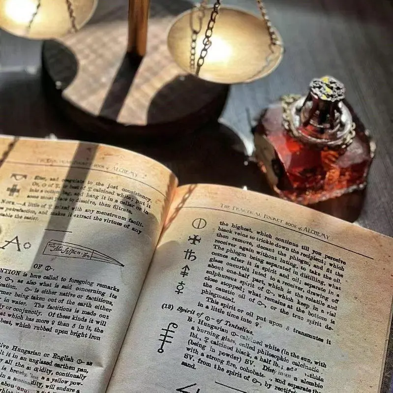 Magic Series Textbook Spell Table Manual Movie Peripherals Souvenirs Encyclopedias Cosplay Supplies Props Halloween Gifts Toys - view 3