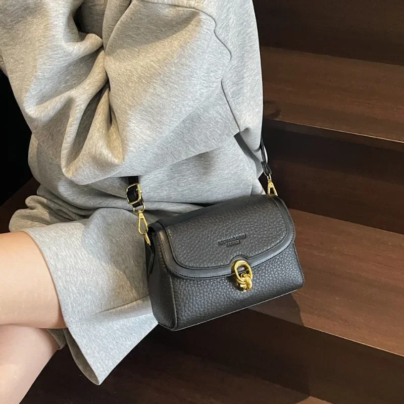 

2025new Trendy Minimalist Retro Niche Premium Handbag 2025 New - Versatile Commuter Small Square Crossbody Shoulder Bag