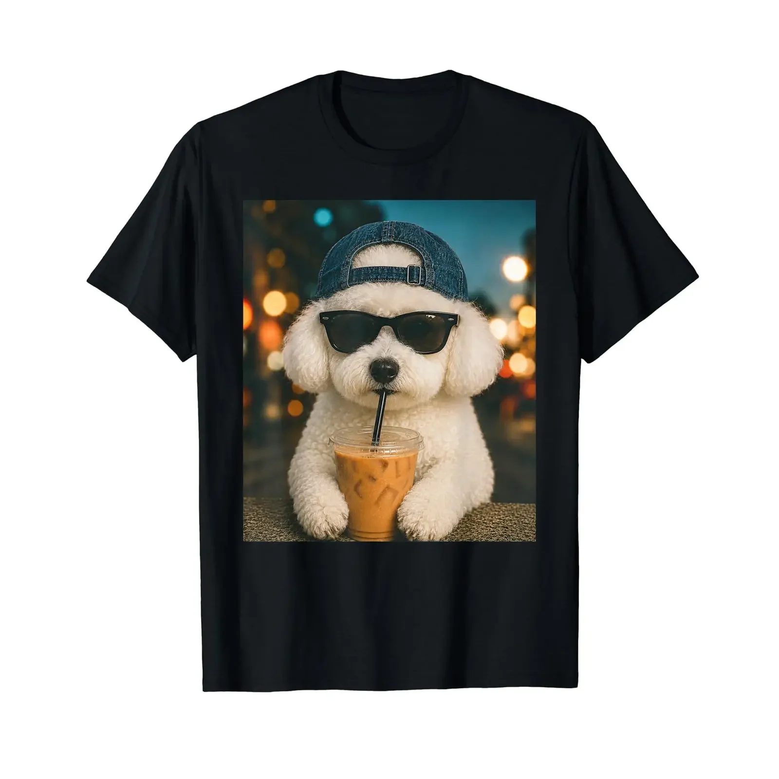 Camiseta con gráfico de Bichón Frisé y café helado para amantes de los perros, con un toque vintage y efecto lavado.