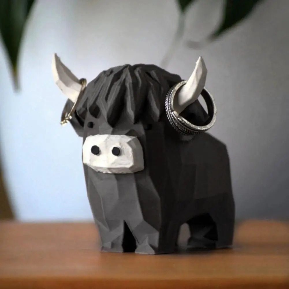 

Highland Cow Ring Holder Resin Highland Cow Figurine Jewelry Display Desktop Ornament Ring Holder Dresser Organizer