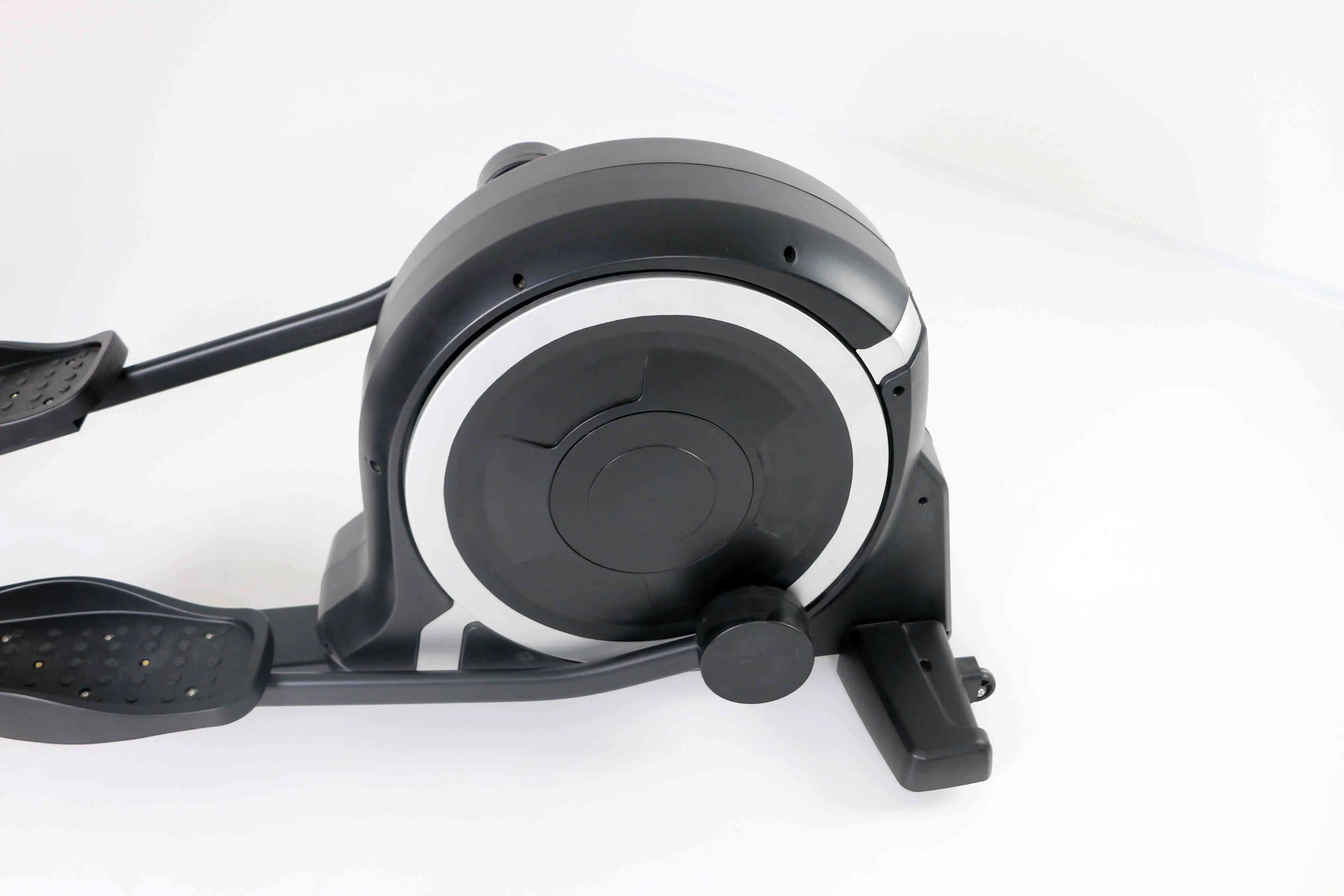 الاستخدام التجاري آلة بيضاوية الشكل مدرب بيضاوي الشكل يتم التحكم فيه مغناطيسيًا بيضاوي الشكل