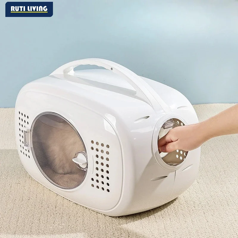 Pet Space Capsule Bag Is Portable When Going Out Side Ventilation Large Space and A Multi-purpose Air Box