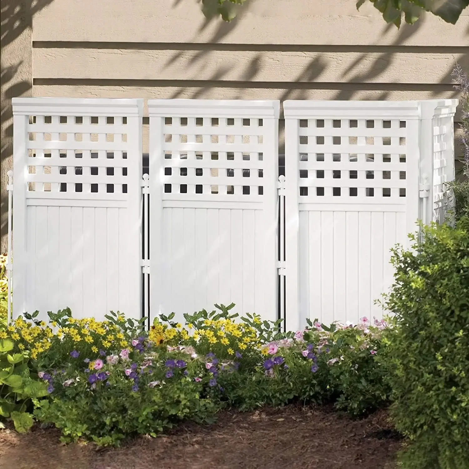 Outdoor Patio Garden 8 Panel Yard Screen Enclosure Gated Fence, White