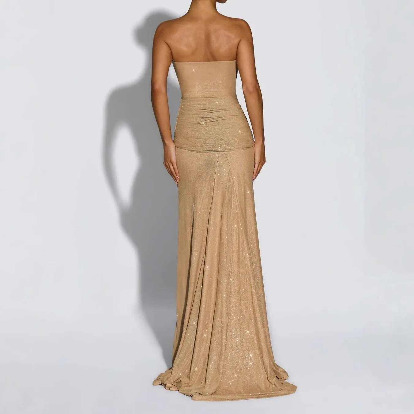 فستان نسائي جديد لعام 2025 أنيق غير منتظم مزين بالترتر بدون حمالات وأكمام شريطية