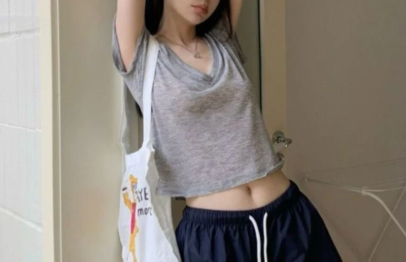 Micro-transparent Short-sleeved T-shirt for Women Summer New Solid Color Casual Versatile V-neck Slim Thin Top Trendy