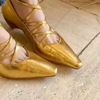Genuine Leather Square Toe Summer Women Sandals Wedge Heel Cross Strap Ankle Buckle High Heels Fashion Ankle Strap High Heels