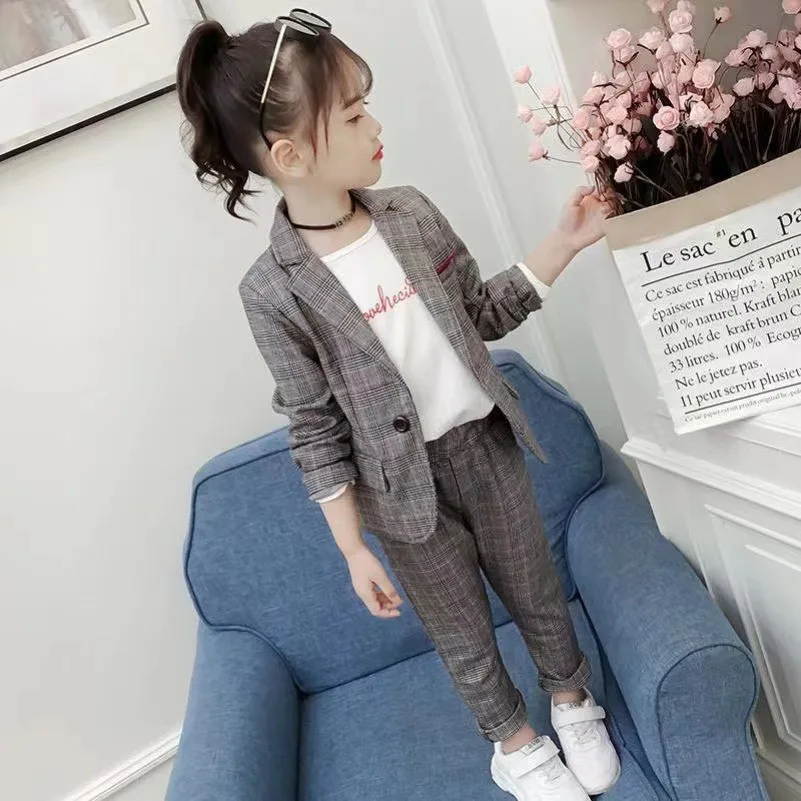 Girls' 2024 Spring Korean Edition Children's Mid Size Big Boy Fashionable Little Girl Checkered Suit Two Piece Set Trendy