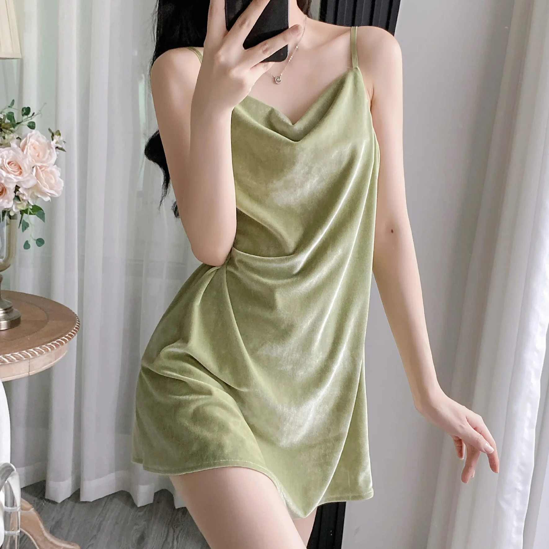 

Сексуальная велюровая ночная сорочка с кружевом, пеньюар, домашний халат, женская бархатная одежда для сна без рукавов, платье для сна, домашняя одежда