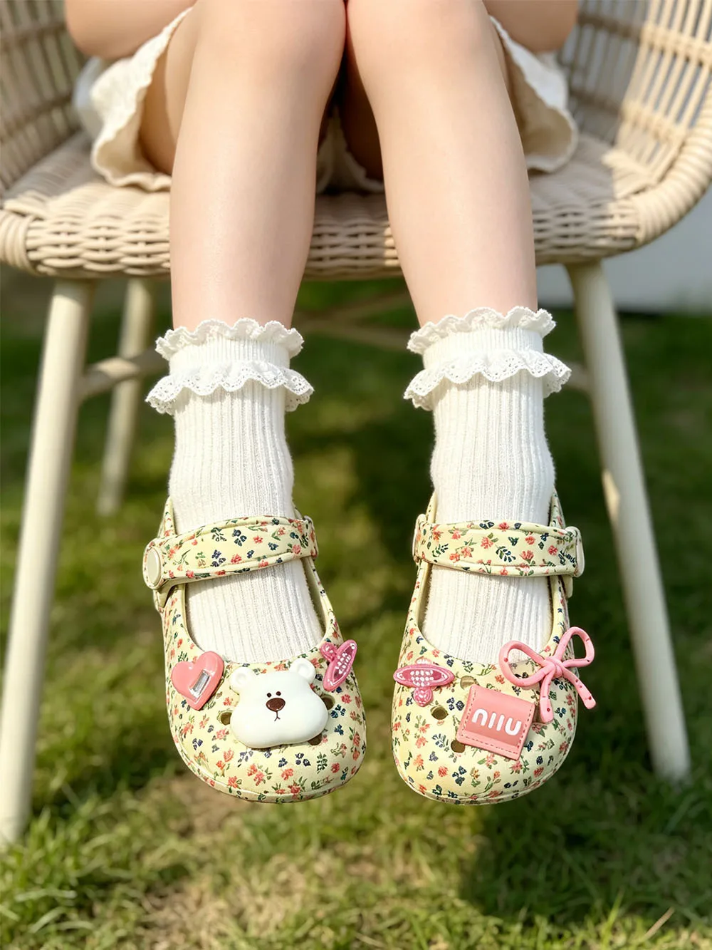 2026 Kinder Mädchen Ballett Mary Jane Clogs Silber Niedliche Bären-Charms Verstellbarer Riemen Rutschfeste Sommer Strand Outdoor Sandalen – Detail 21