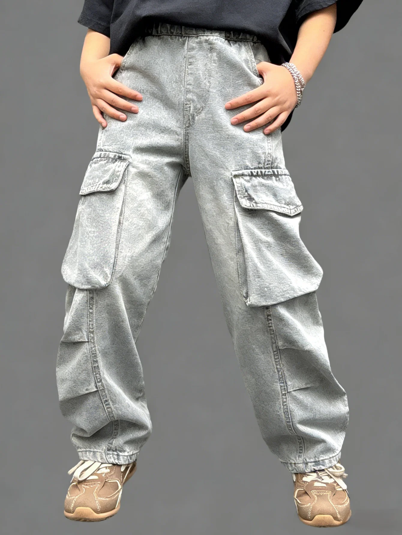 Boys' and teenagers' spring loose-fitting workwear jeans, suitable for daily wear, school, leisure, and outdoor activities